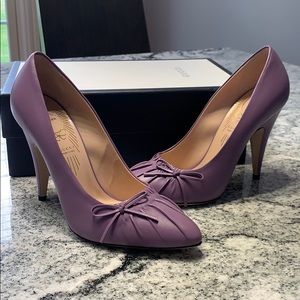 Gucci No. 4 New Lavander Pumps size 9